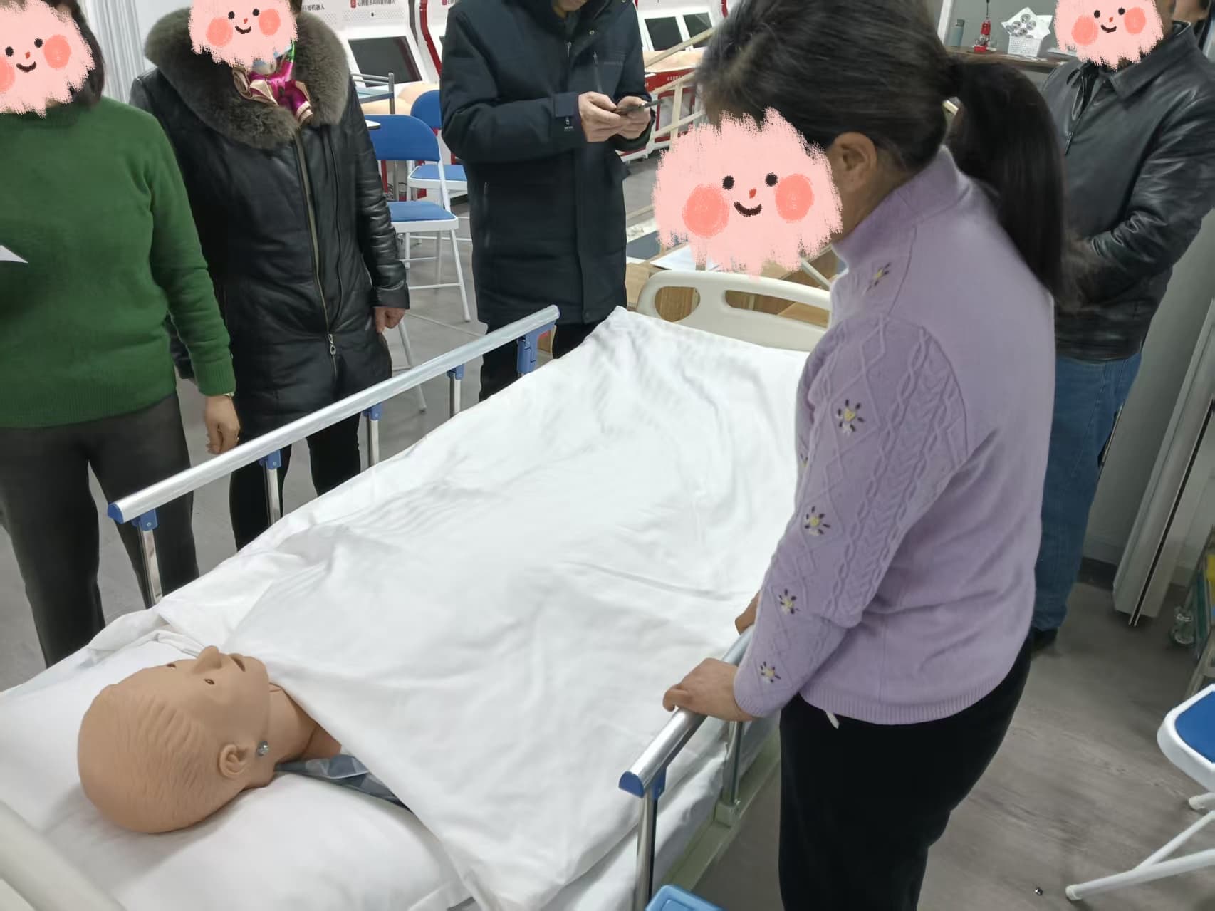 养老护理培训 - 教学现场