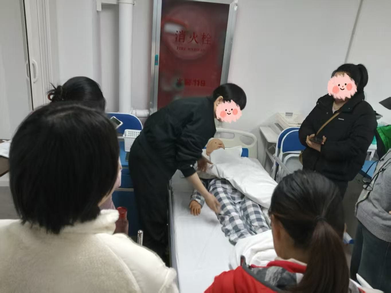 养老护理培训 - 实操练习